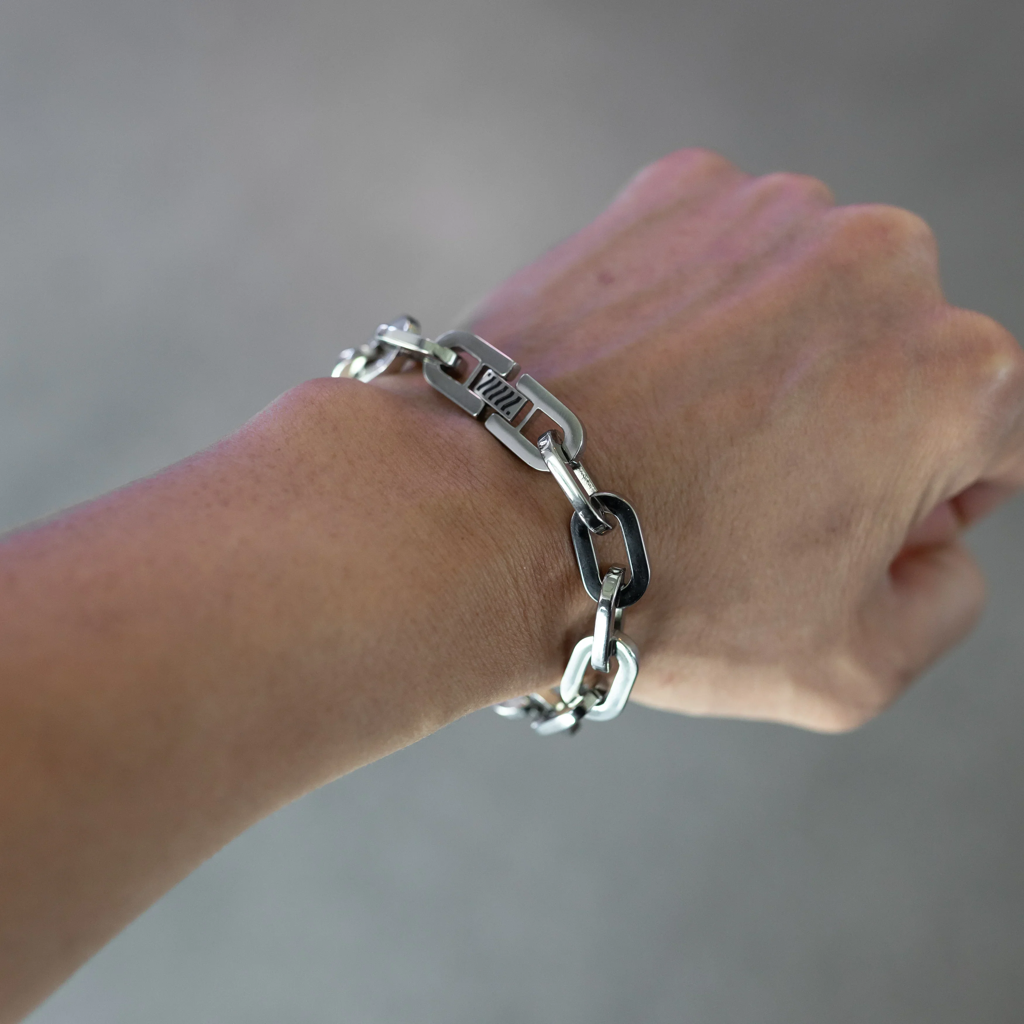 BR-220 Heavy Chain Steel Bracelet - Image 3