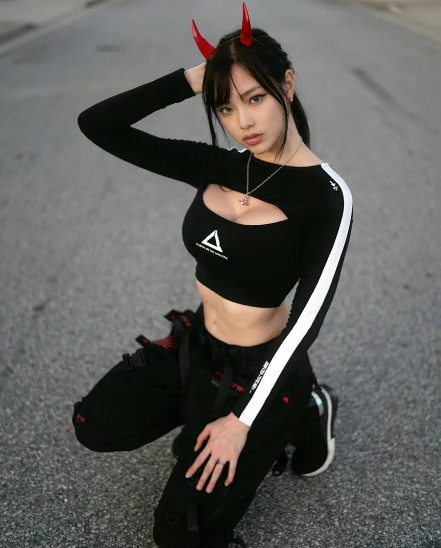 CBS-Type 0021 Black Bodyshirt - Image 9