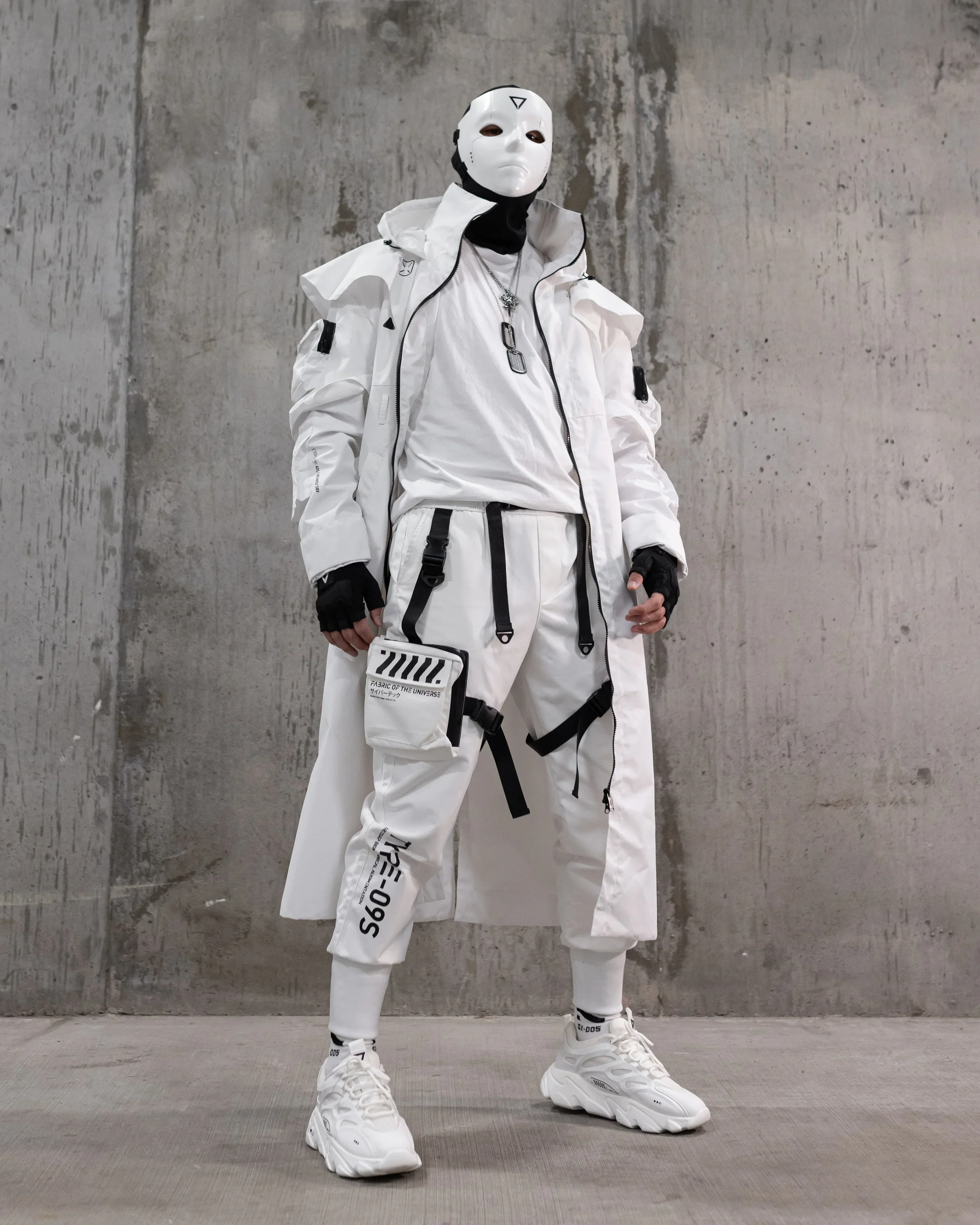 CC-020 White Commander's Coat - Image 4
