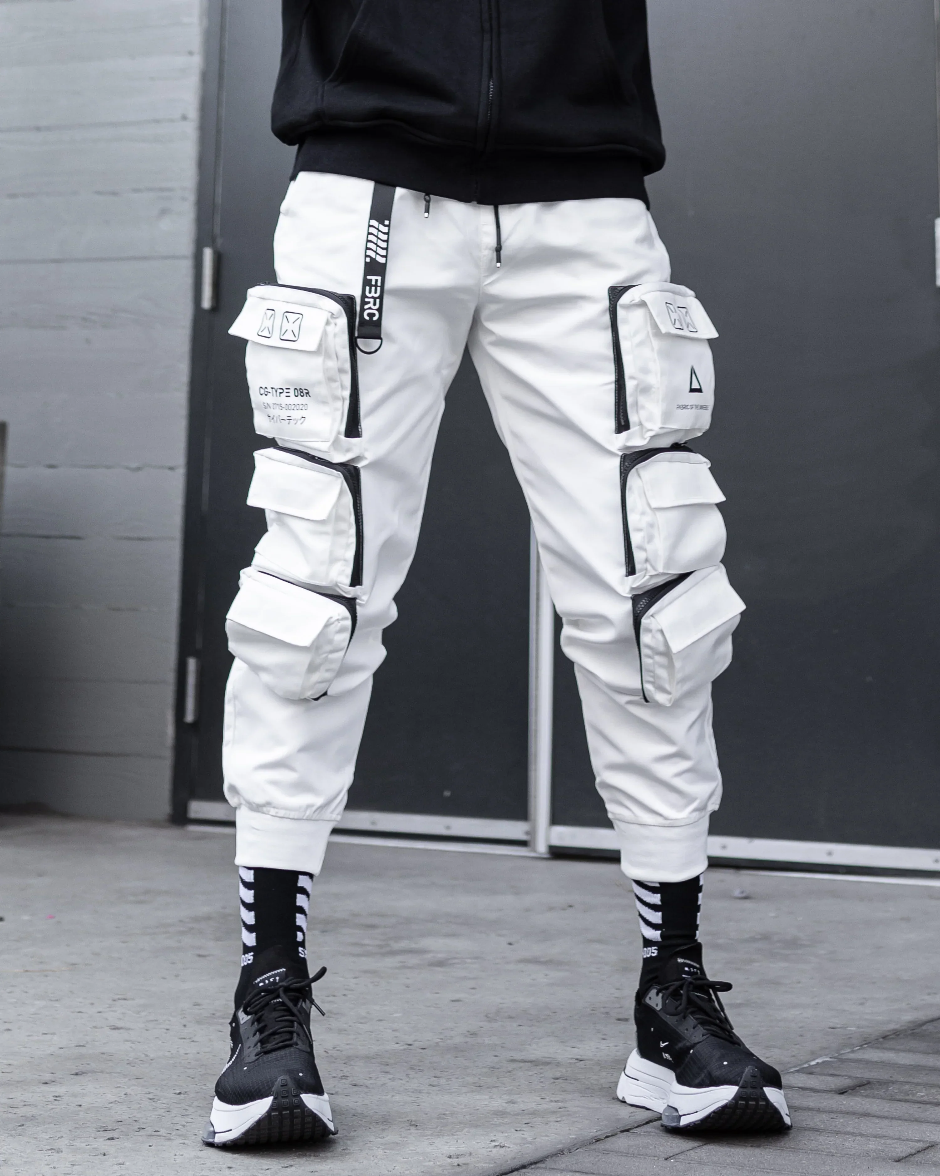 CG-Type 08R White Cargo Pants - Image 5