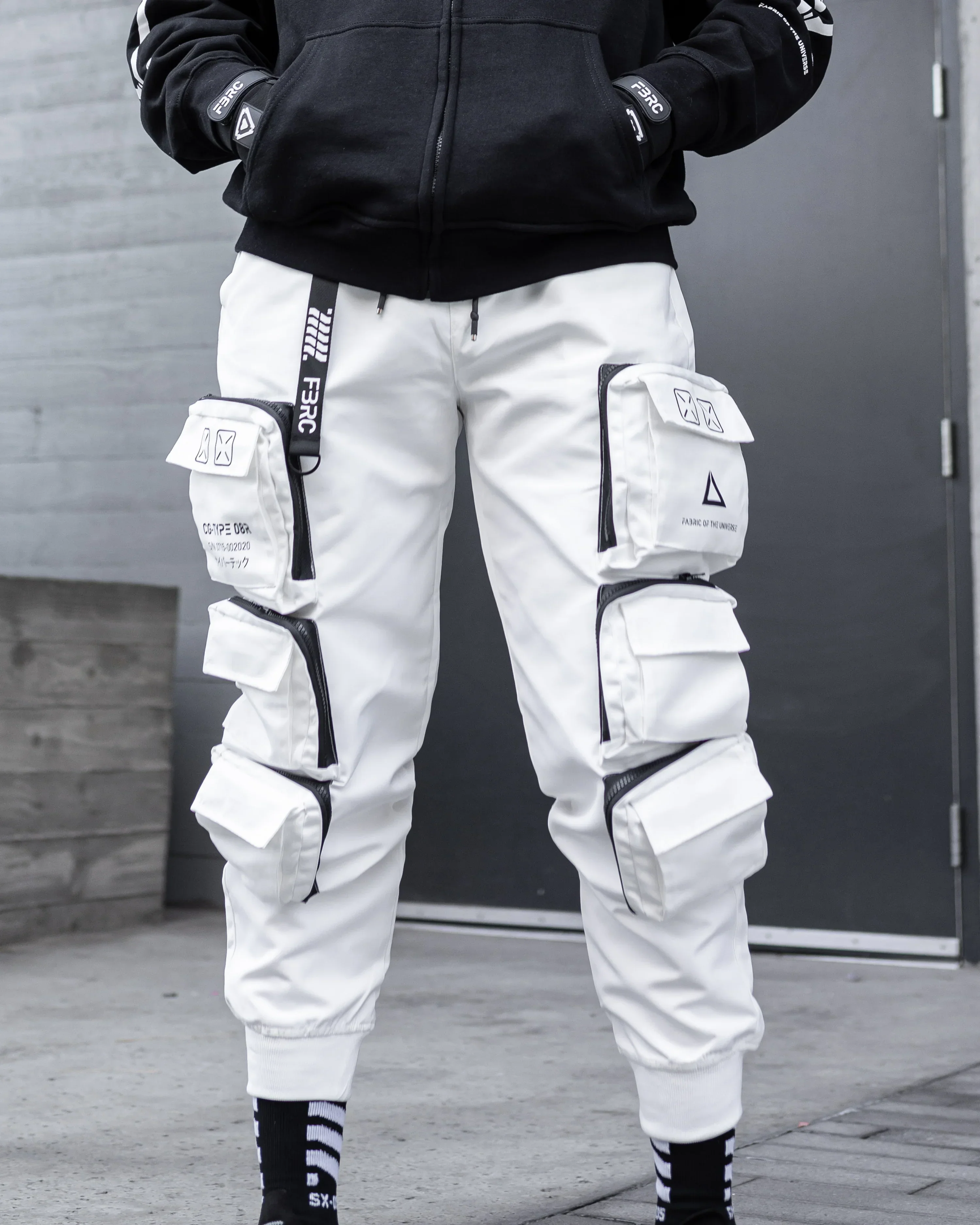 CG-Type 08R White Cargo Pants - Image 6