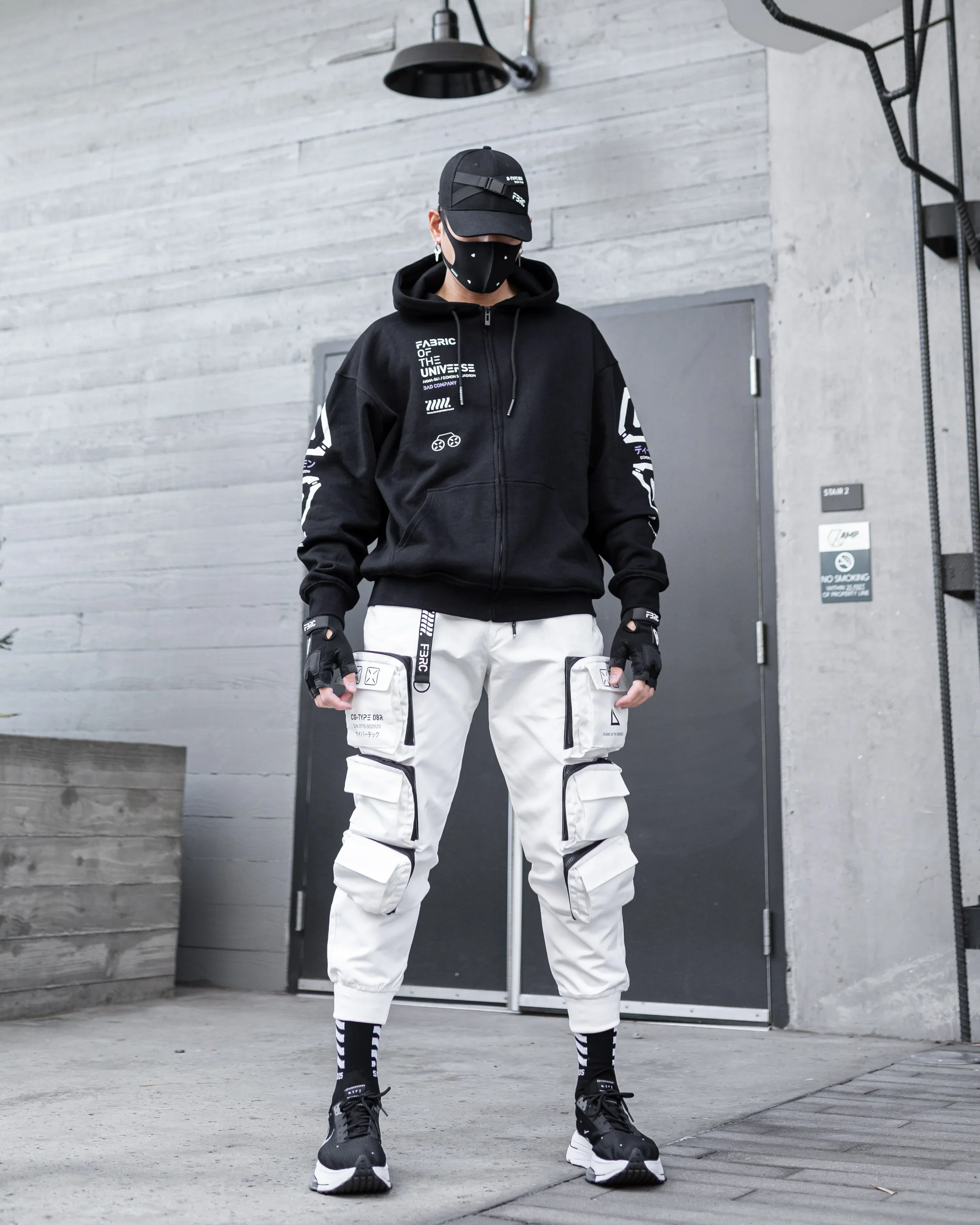 CG-Type 08R White Cargo Pants - Image 7
