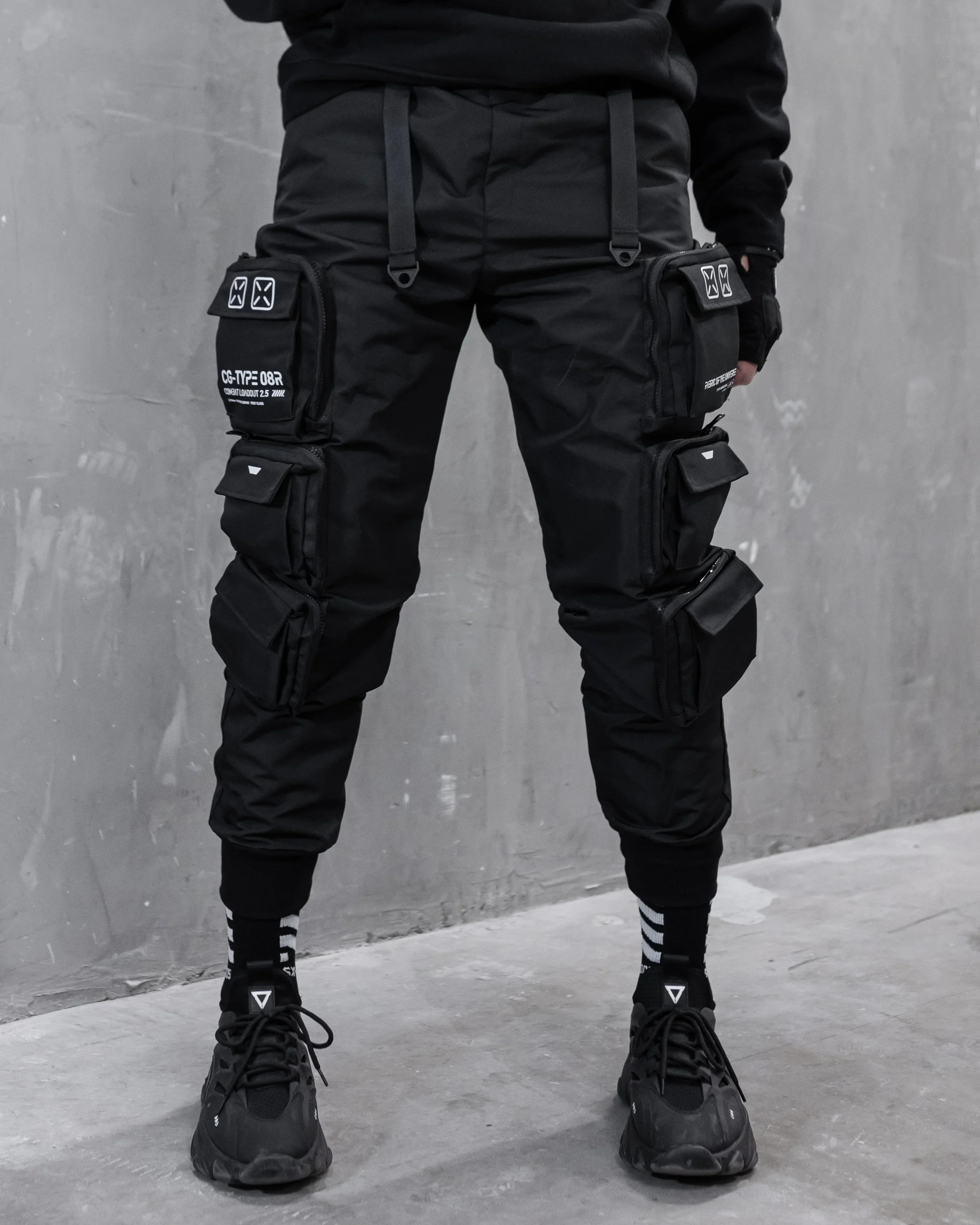 CG-Type 08R(U) Black Cargo Pants - Image 4