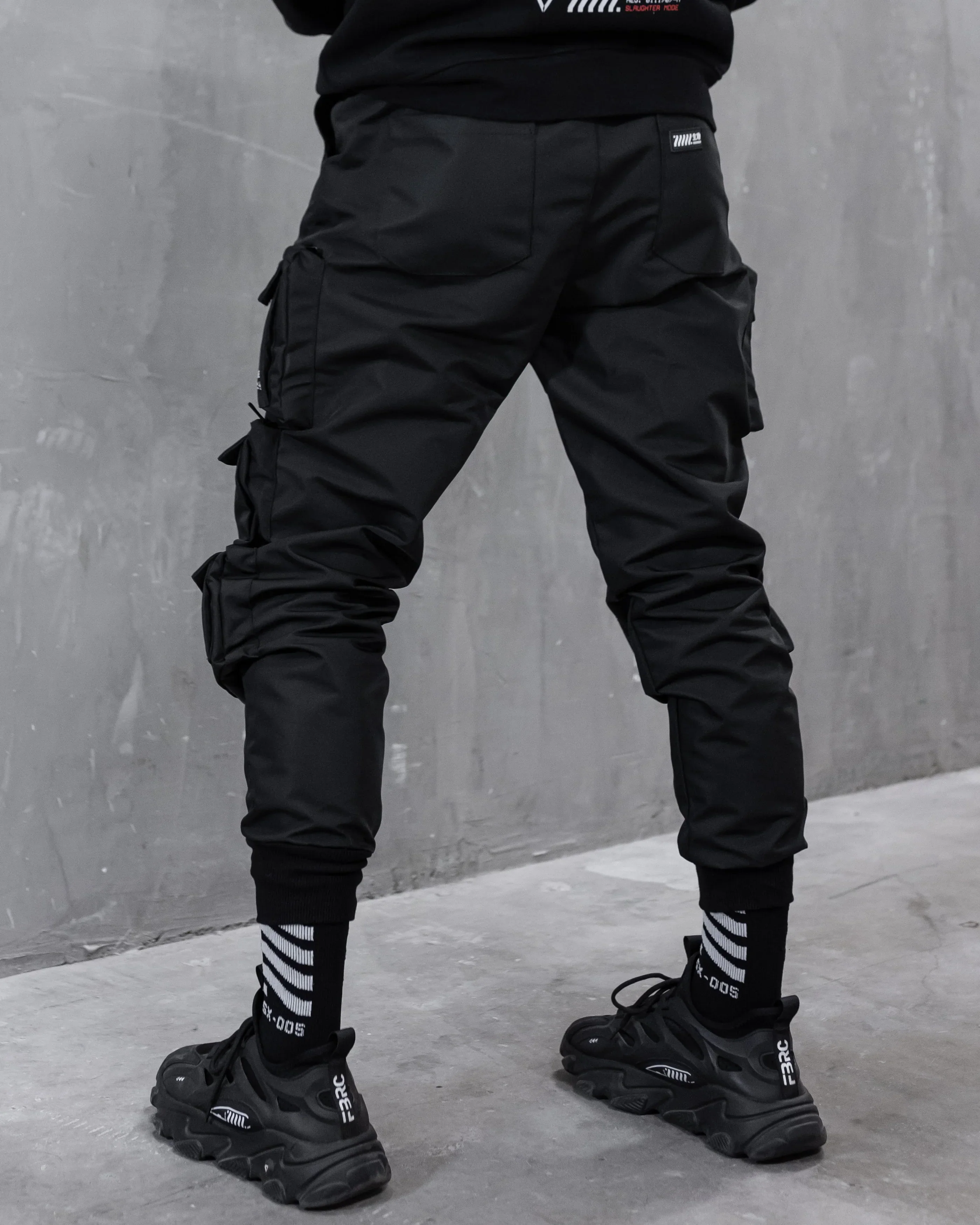 CG-Type 08R(U) Black Cargo Pants - Image 7