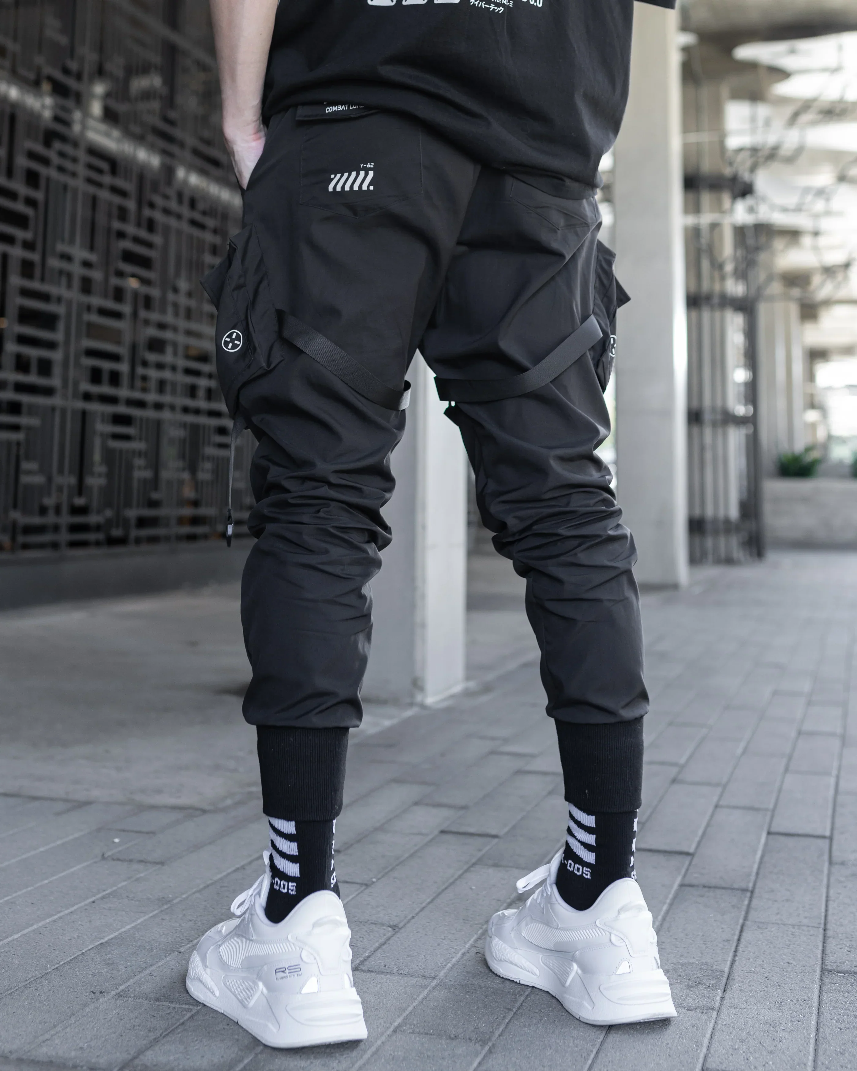 CG-Type 10F Black Cargo Pants - Image 4