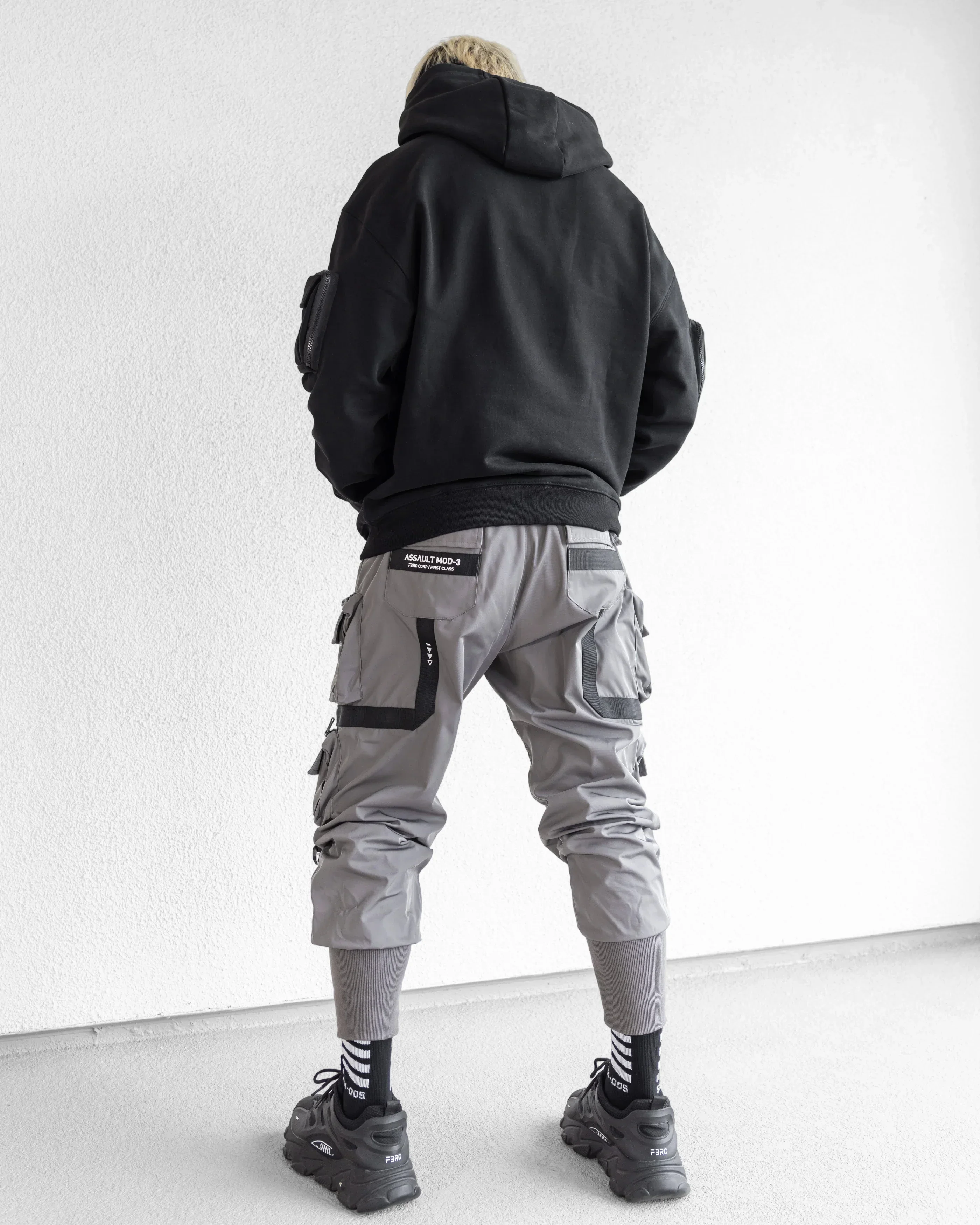 CG-Type 11R(U) Taupe Cargo Pants - Image 5