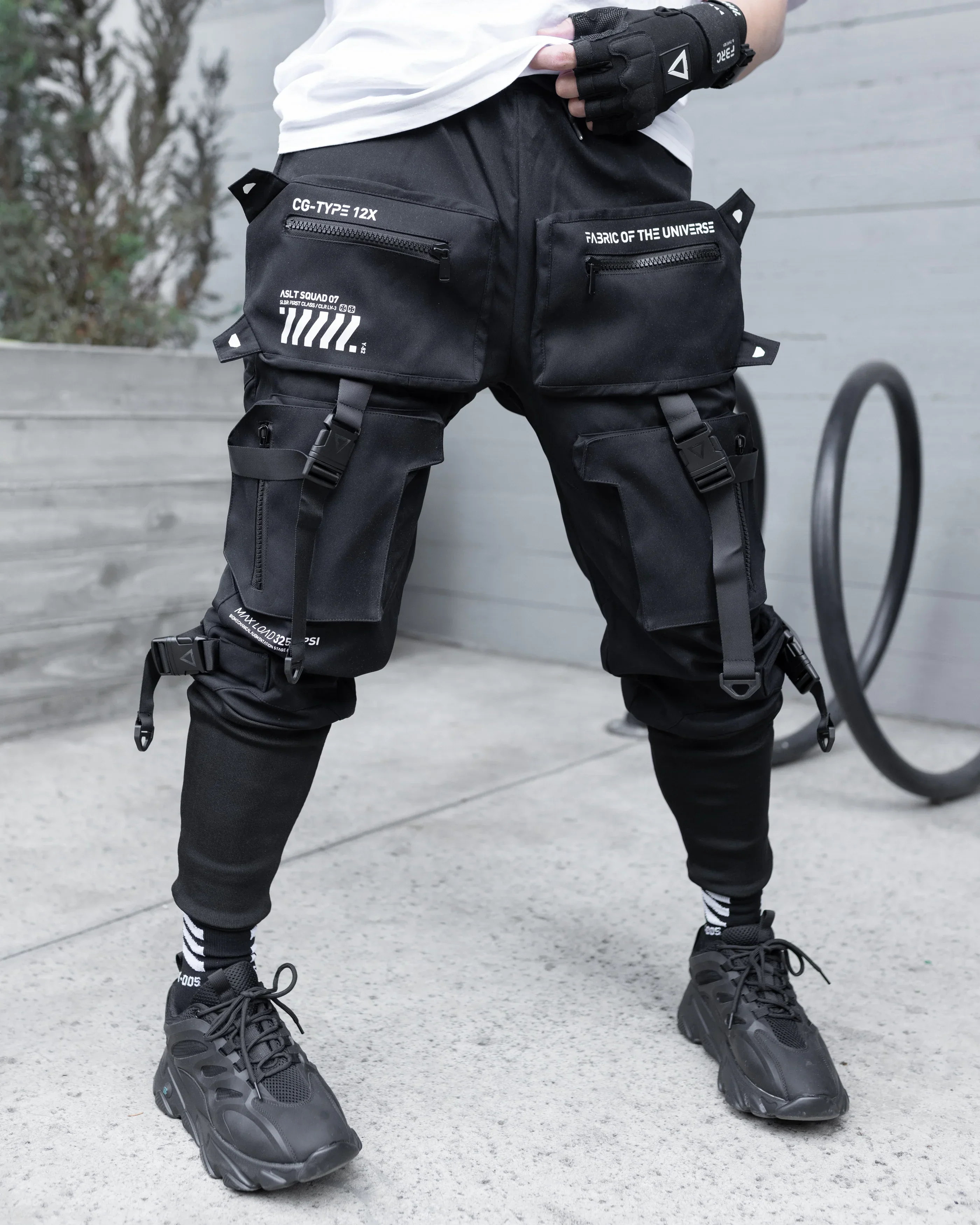 CG-Type 12X Black Cargo Pants - Image 4