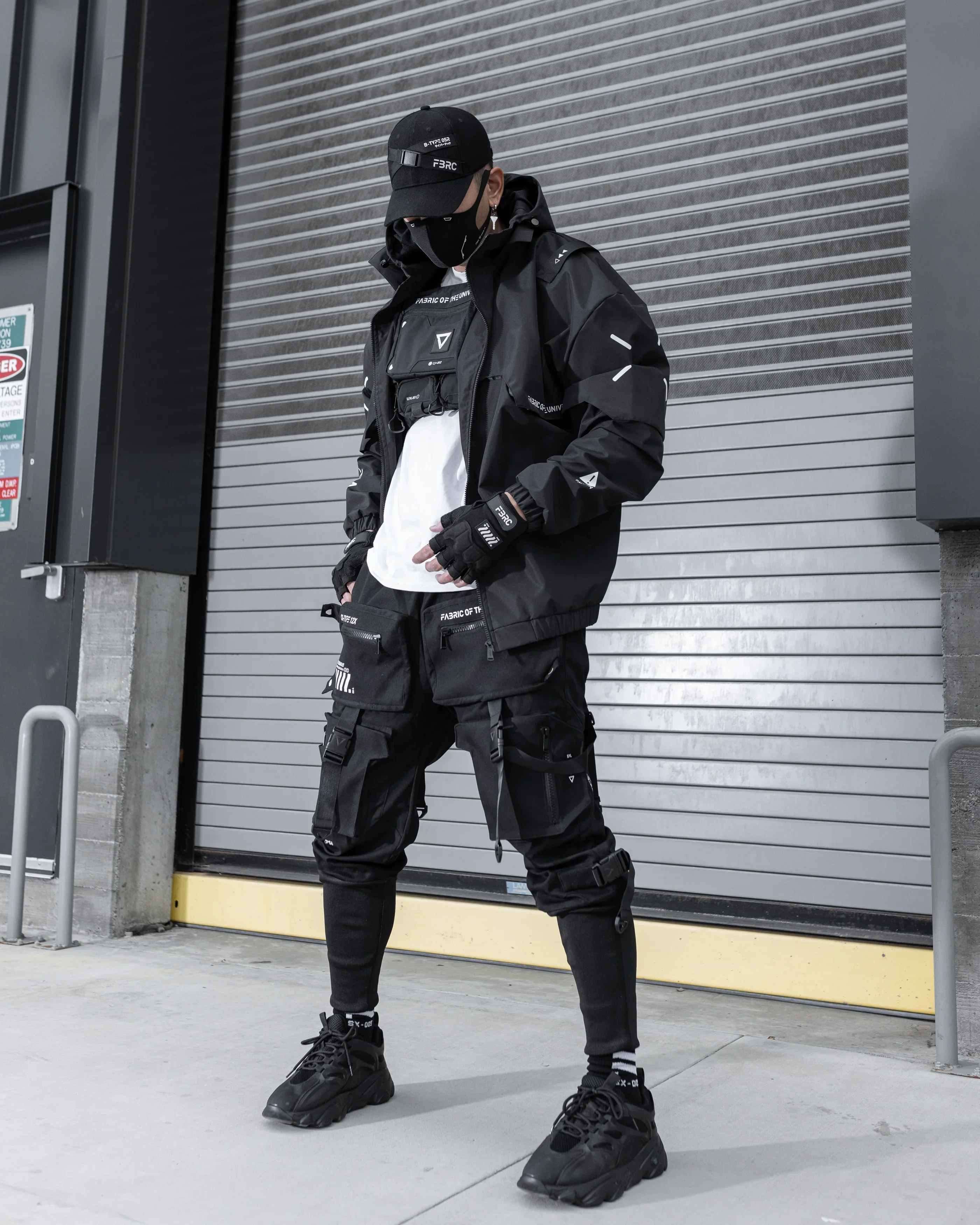 CG-Type 12X Black Cargo Pants - Image 6