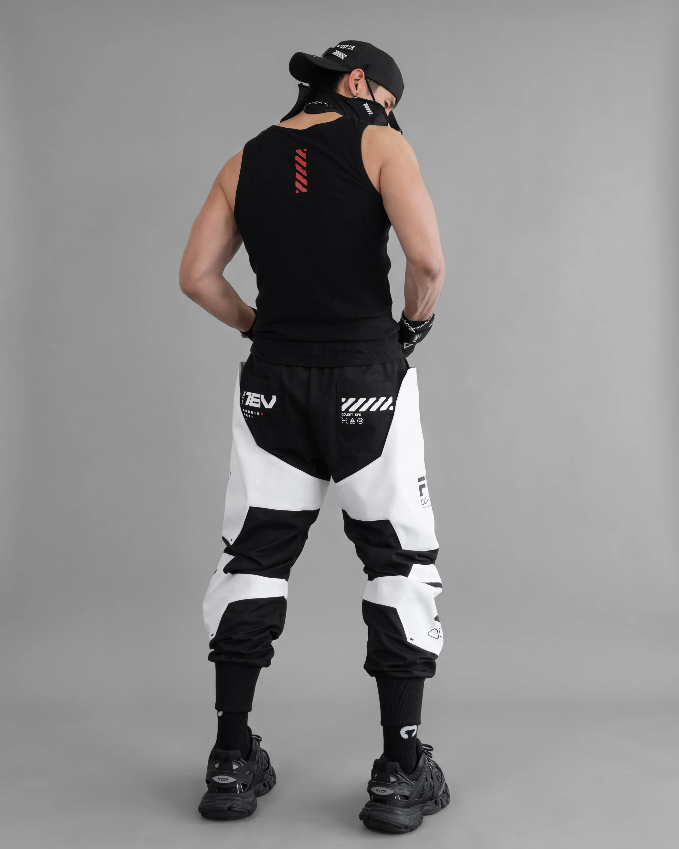 CG-Type 16V Panda Cargo Pants - Image 22
