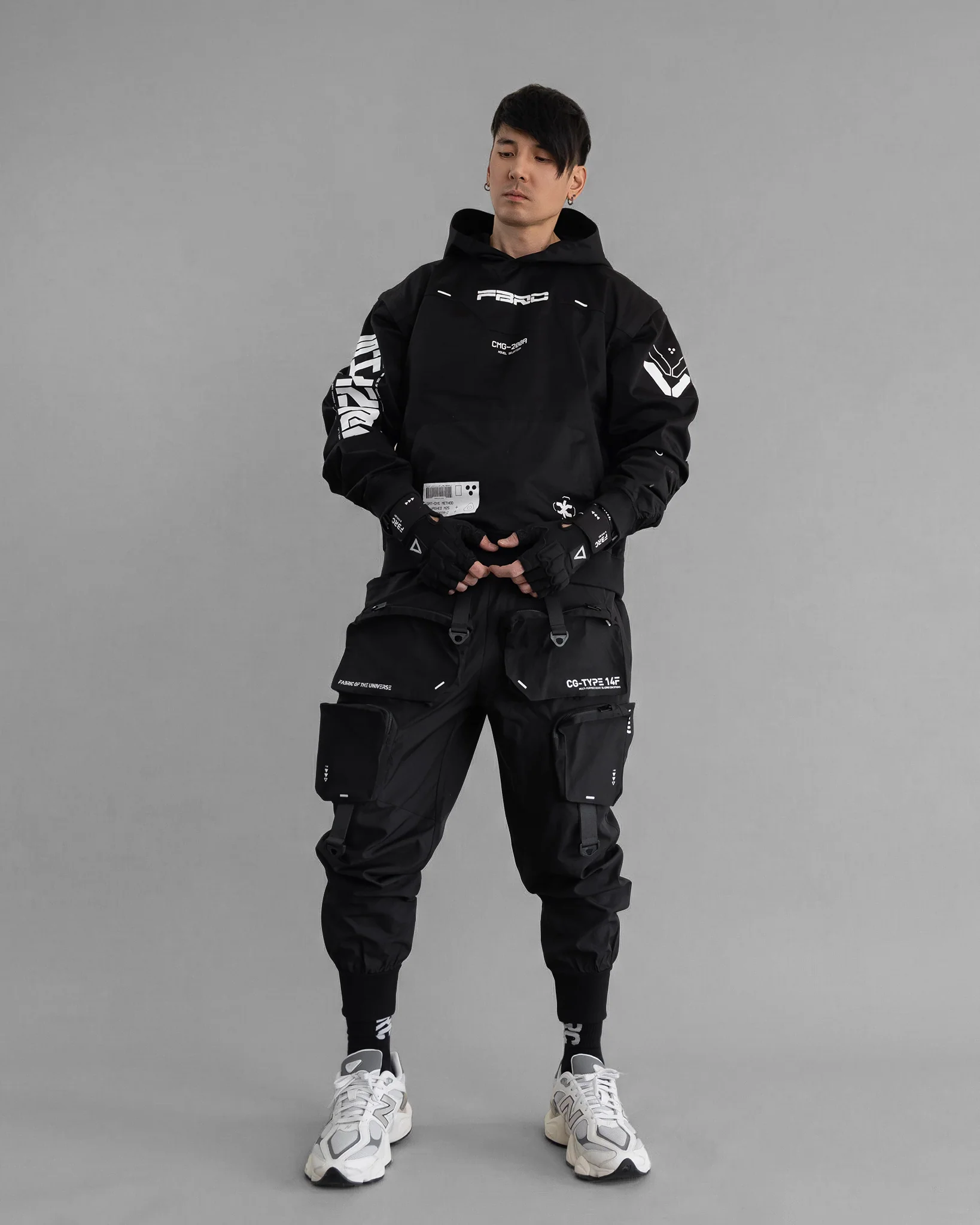 CMG-Type 200R Black Convertible Hoodie - Image 7