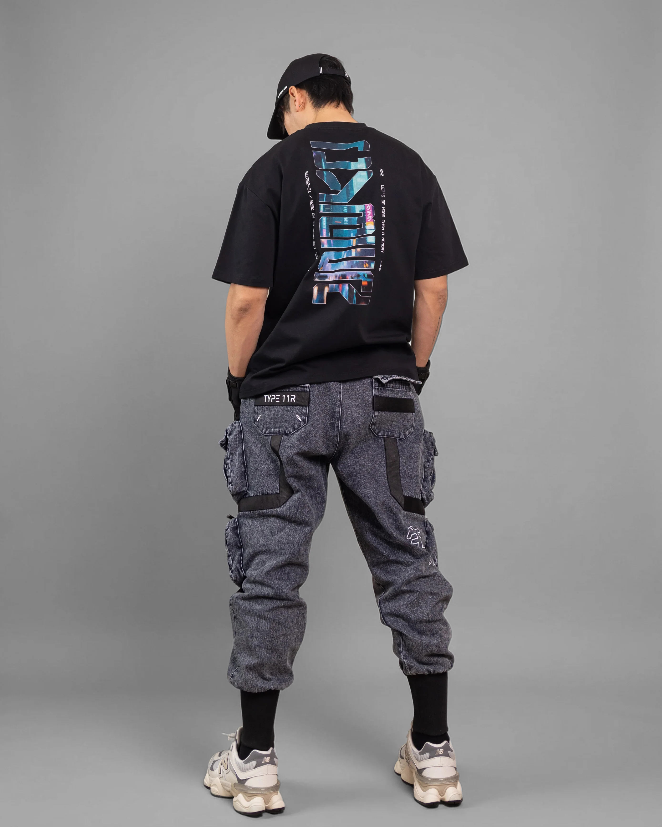 Cyber LA Black Short Sleeve T - Image 4
