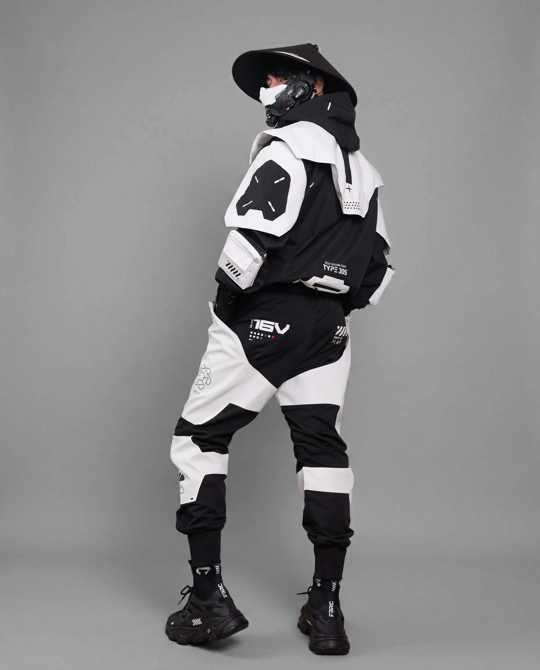 DRC-305 Panda Deep Recon Coat - Image 11