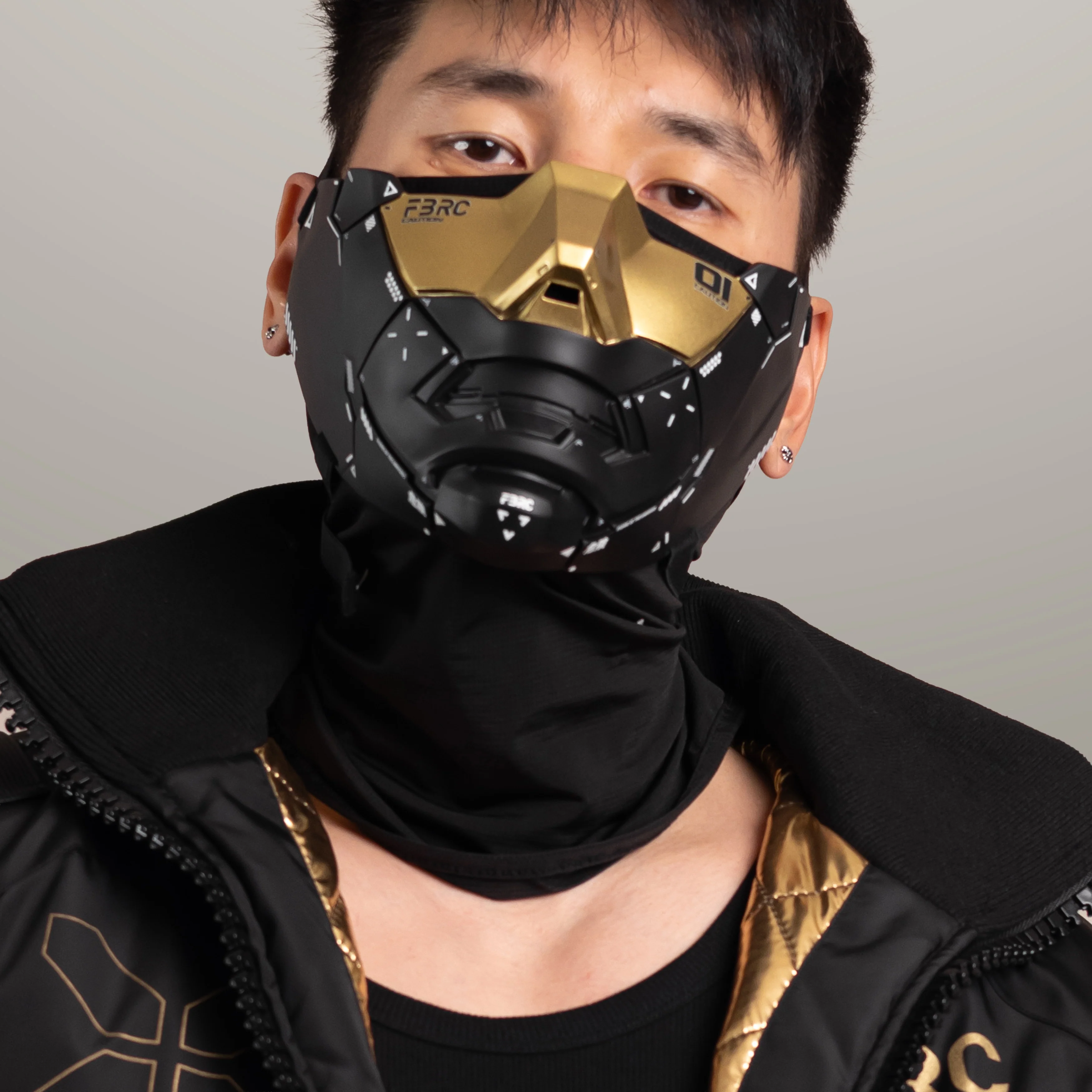 Genova Reborn Black Gold Half Mask - Image 10