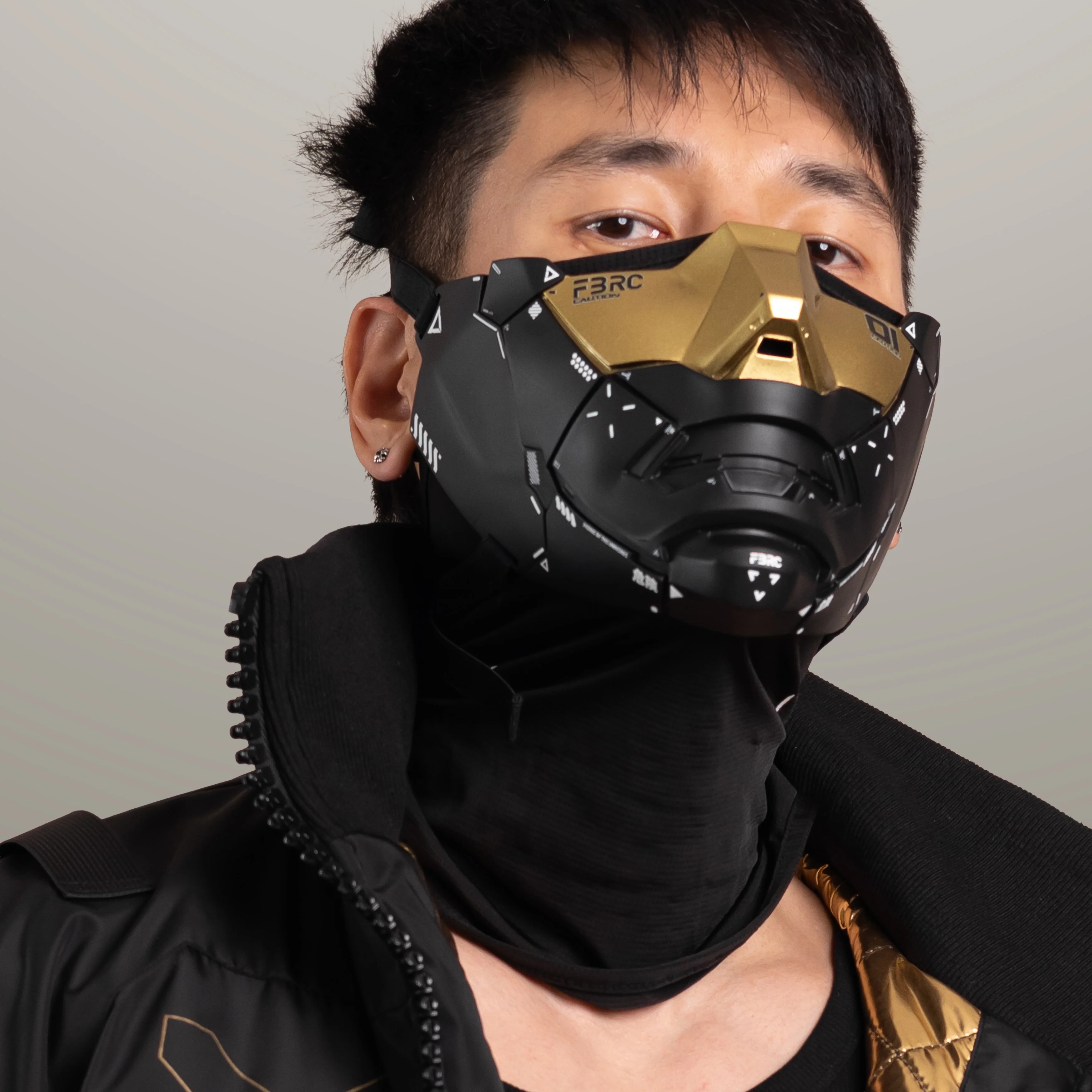 Genova Reborn Black Gold Half Mask - Image 8