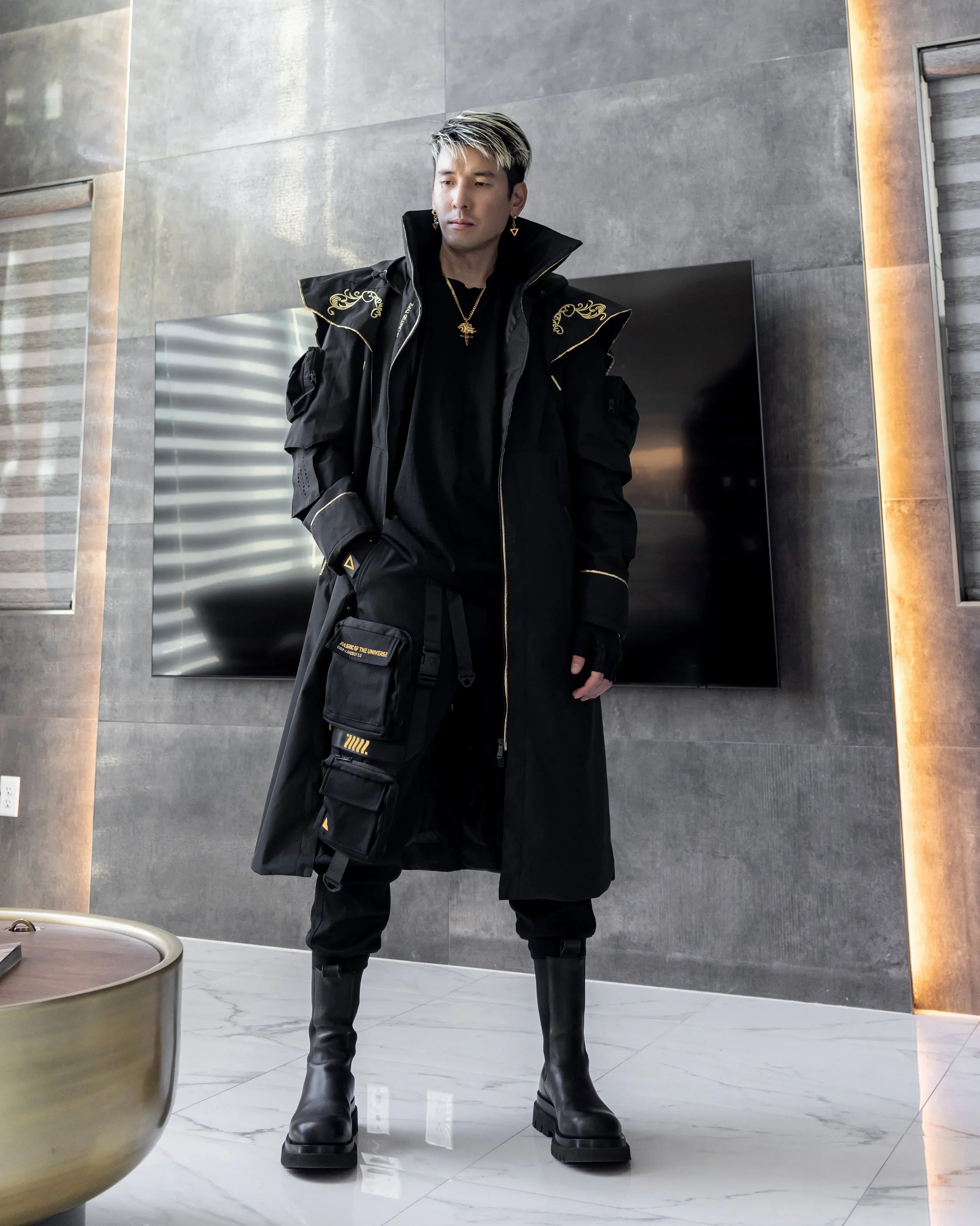 KC-030 Black King's Coat - Image 6