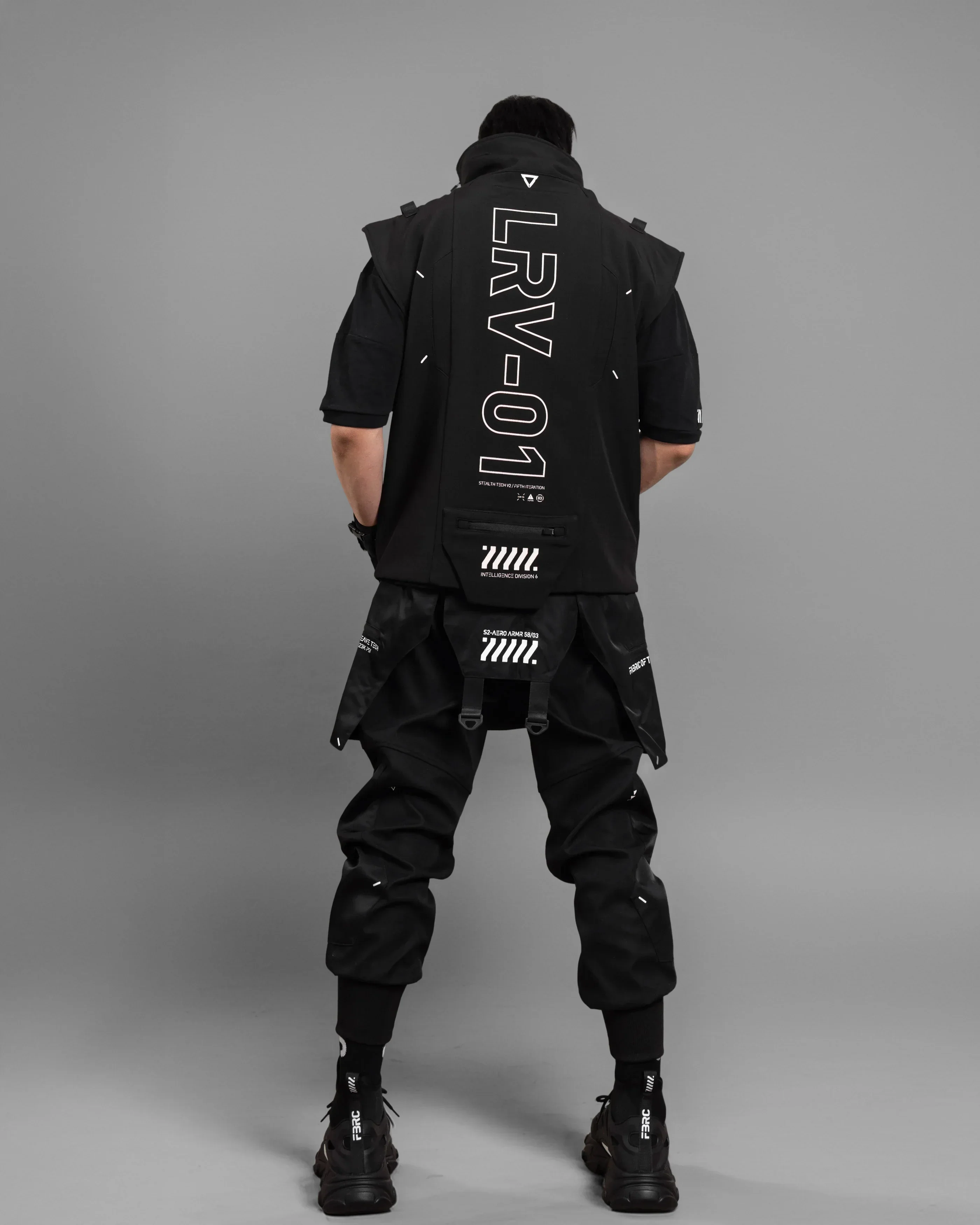 LRV-01 Black Light Recon Vest - Image 6