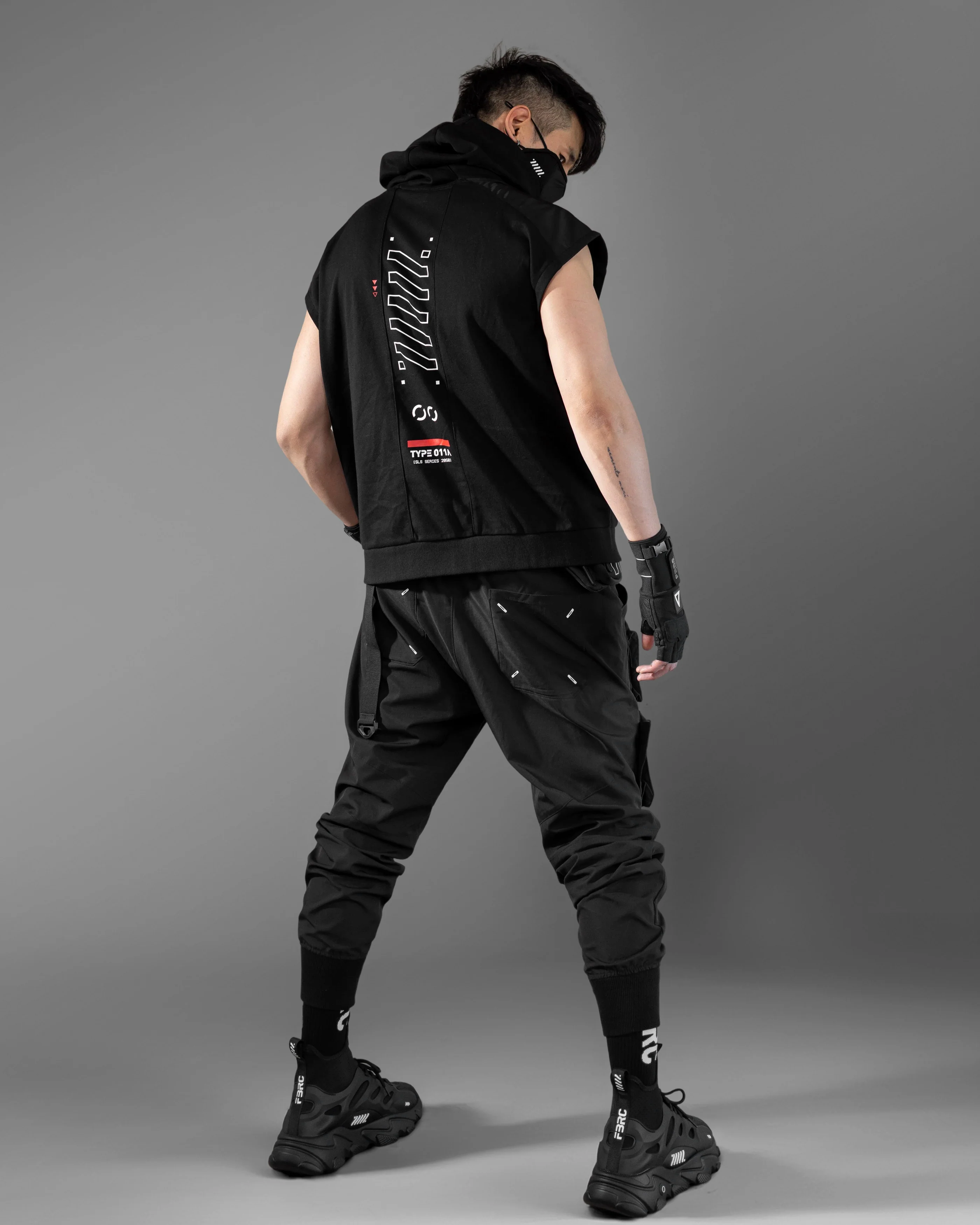 SLR-Type 011A Black Sleeveless Hoodie - Image 9