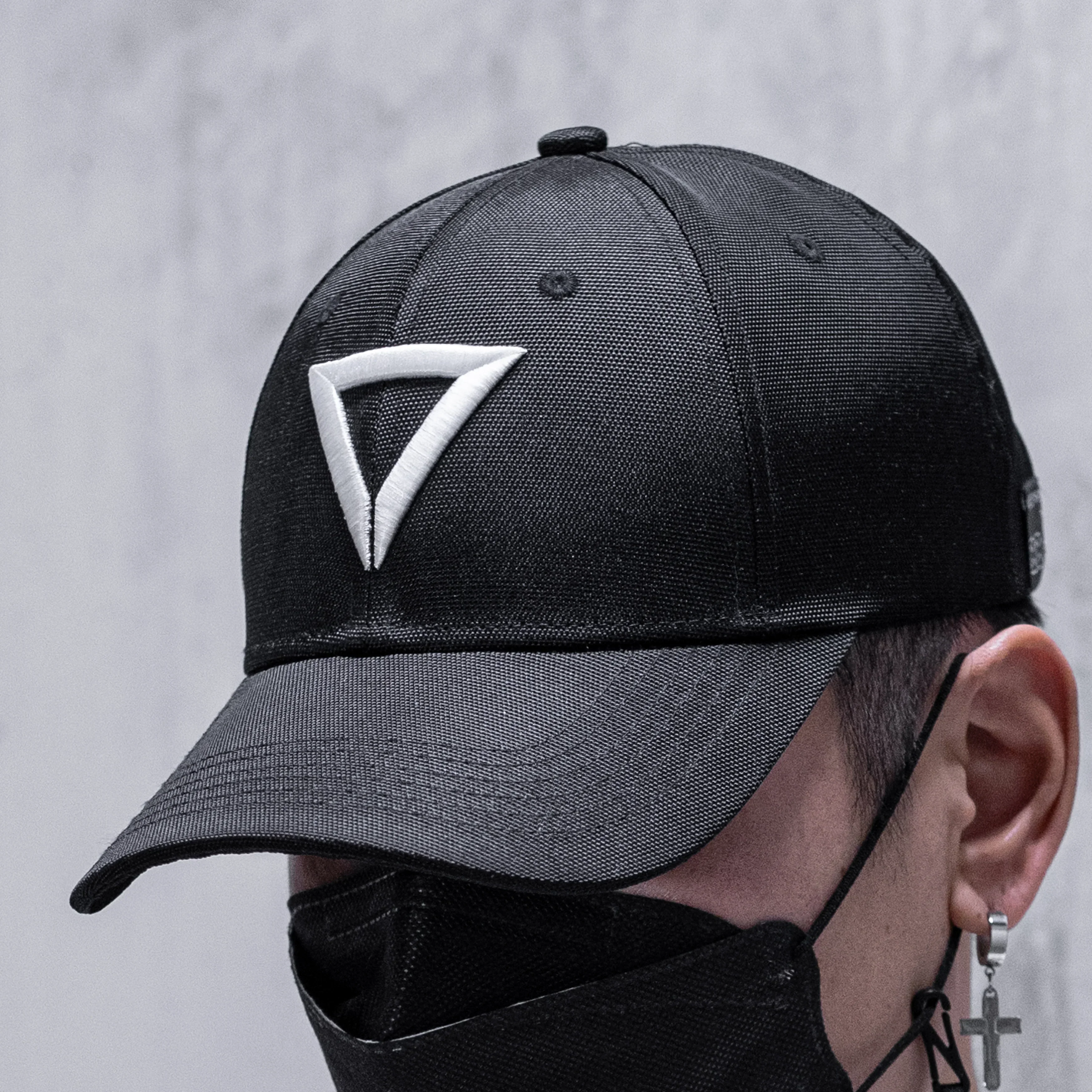 TR-07 Black Baseball Cap - Image 2