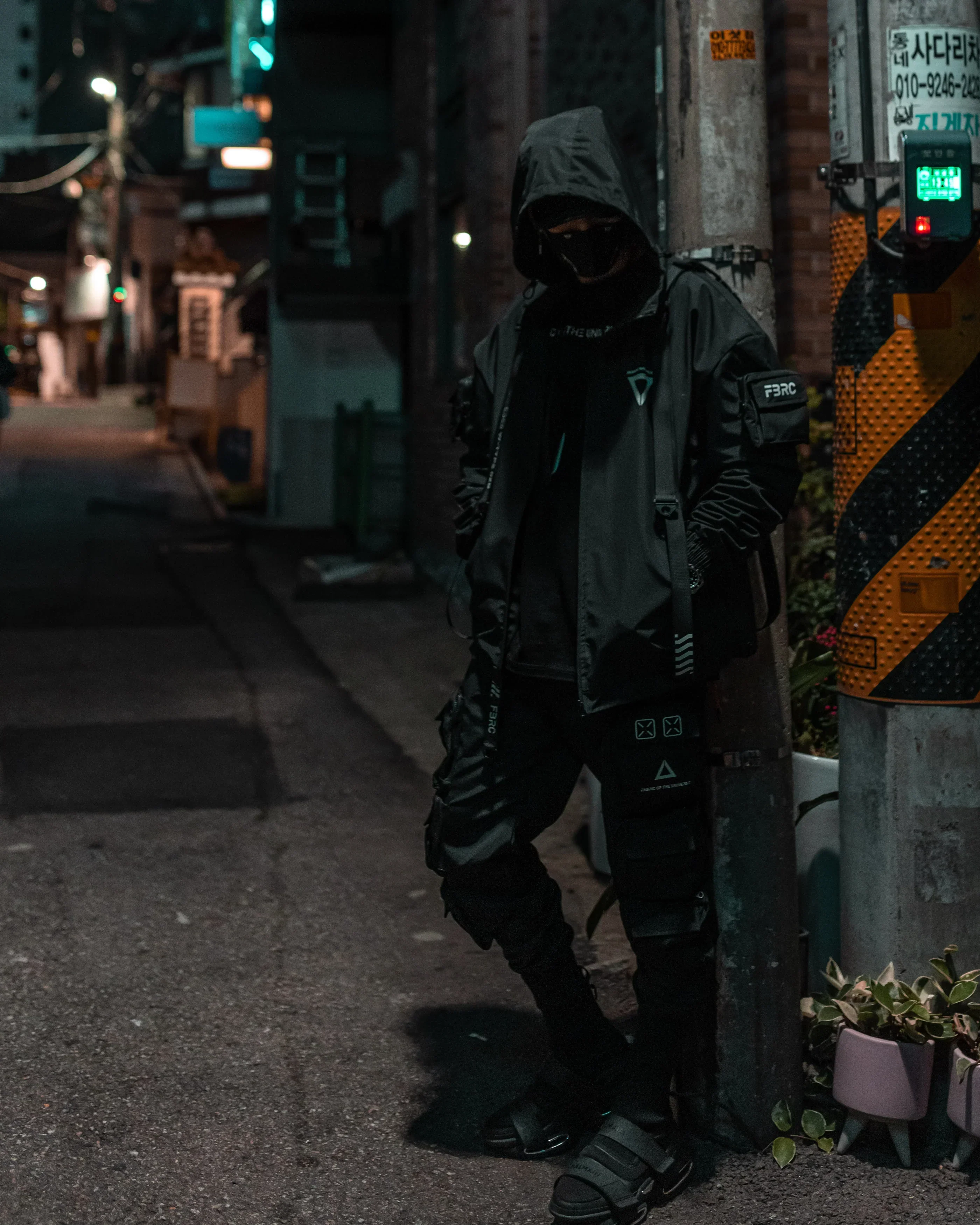 W-Type 02B Black Windbreaker - Image 10